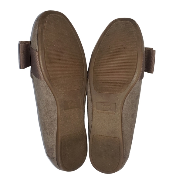 Fioni Brown Taupe Faux Suede Ballet Flats Size 5 Fabric Bow Slip-on Fall Loafers - Picture 10 of 10